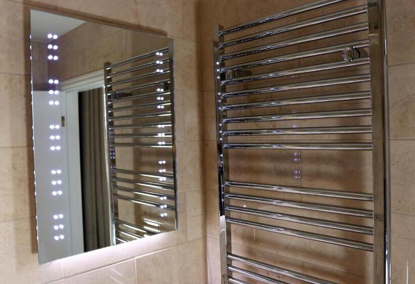 בית מלון כפרי The Tollemache Arms