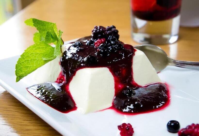 בית מלון כפרי The Tollemache Arms