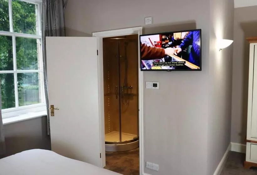 Hotelli The Tollemache Arms