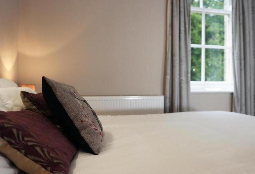 בית מלון כפרי The Tollemache Arms