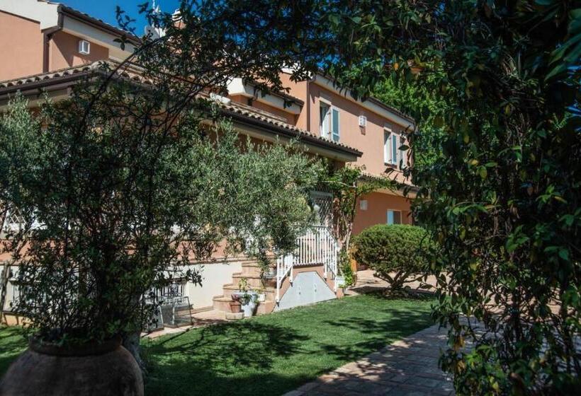 Отель Villa Silvio