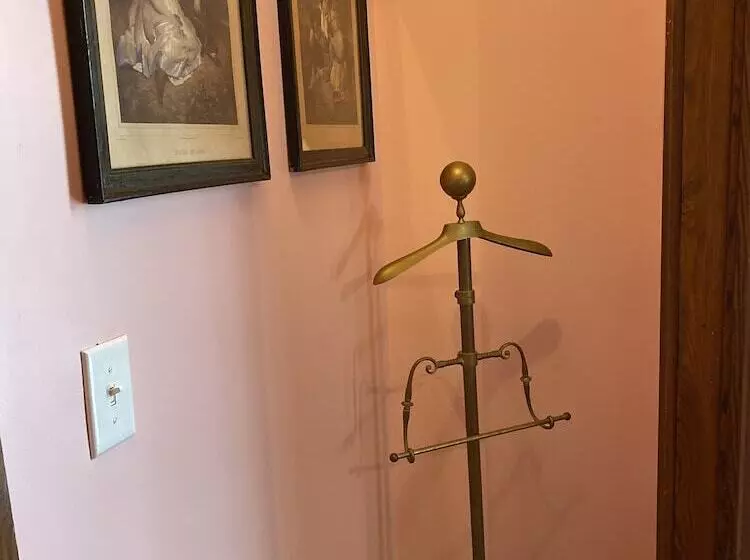 Hotelli Vineyard Mansion B&b