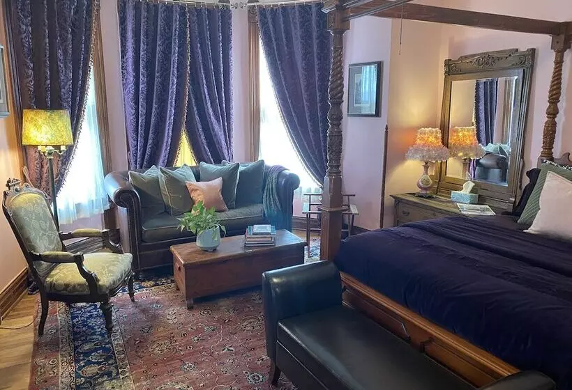 Hotelli Vineyard Mansion B&b