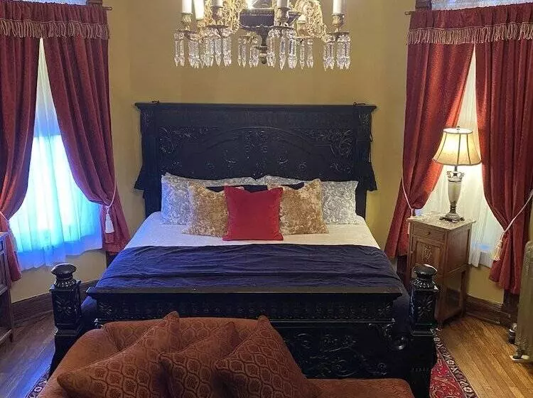 Hotelli Vineyard Mansion B&b