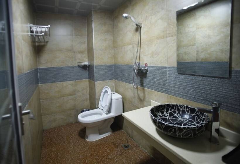 酒店 Wulingyuan Tu Youth Hostel