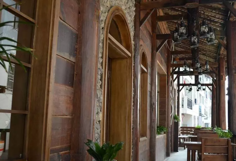 ホテル Wulingyuan Tu Youth Hostel