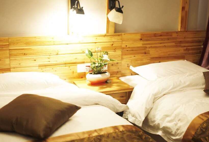 酒店 Wulingyuan Tu Youth Hostel
