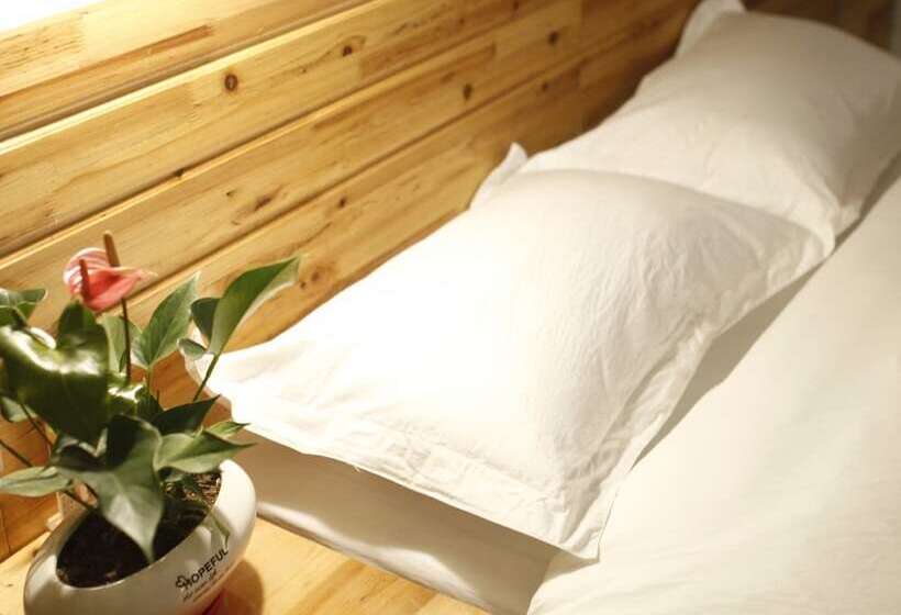 酒店 Wulingyuan Tu Youth Hostel