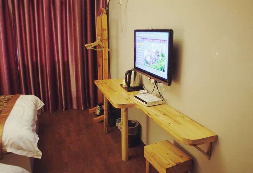 酒店 Wulingyuan Tu Youth Hostel