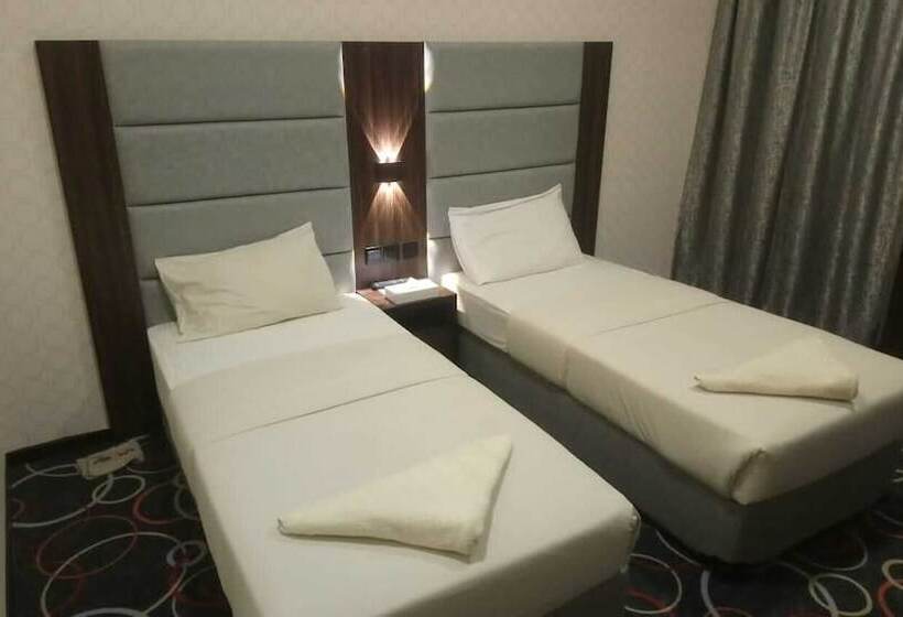 Melody Queen Hotel By Aura