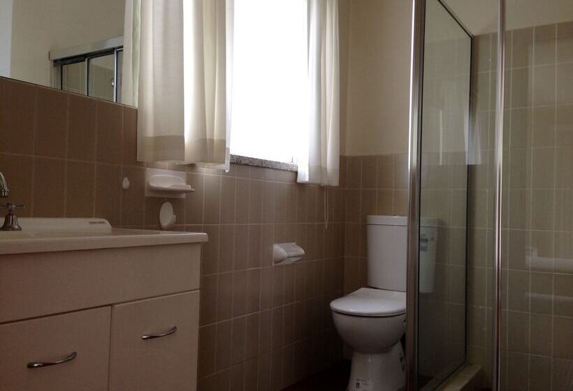 בית מלון כפרי 1913 Collective