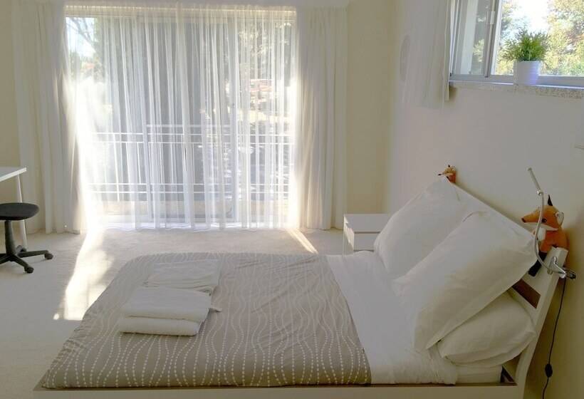 בית מלון כפרי 1913 Collective