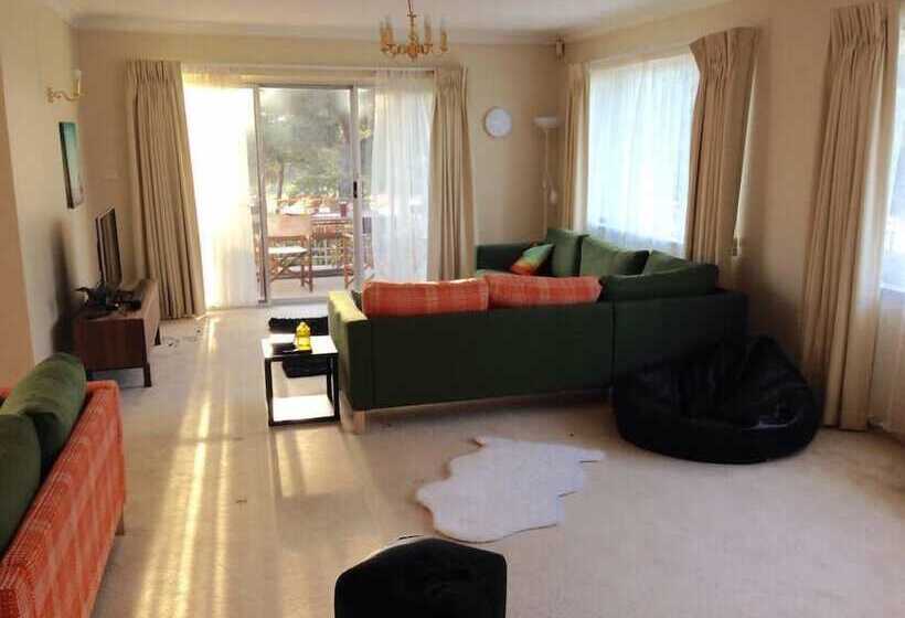 בית מלון כפרי 1913 Collective