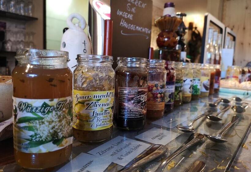 فندق Altstadt Pension Orchidee