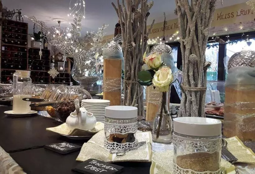 Hotelli Altstadt Pension Orchidee