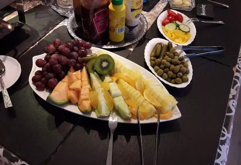 Hotelli Altstadt Pension Orchidee