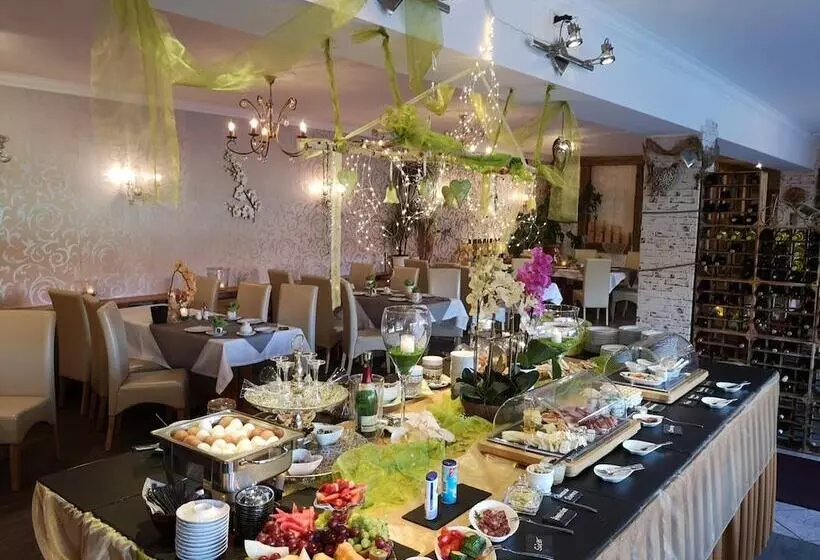 Hotelli Altstadt Pension Orchidee