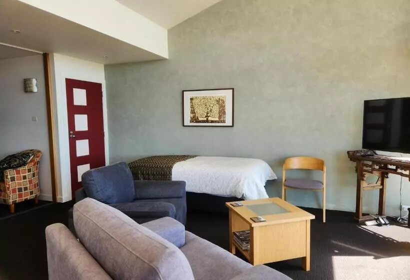 Hotelli Armalong Winery Chalets