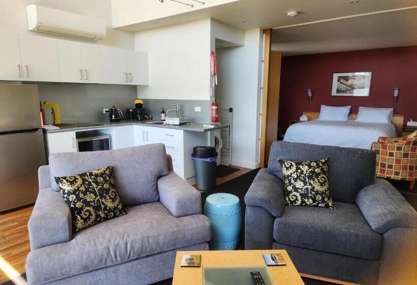 호텔 Armalong Winery Chalets