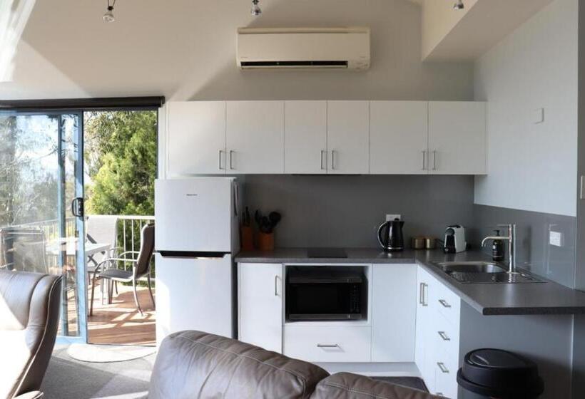 호텔 Armalong Winery Chalets