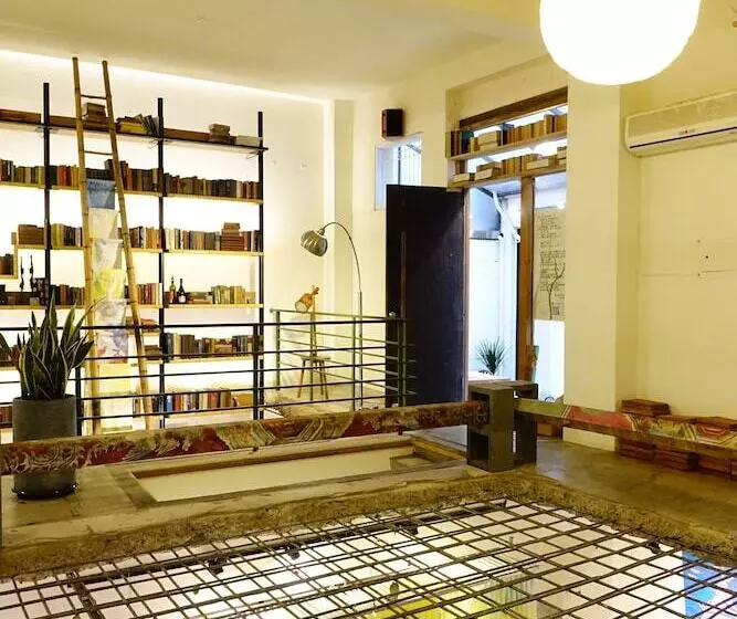 هتل Cao Ji Book Inn Hostel
