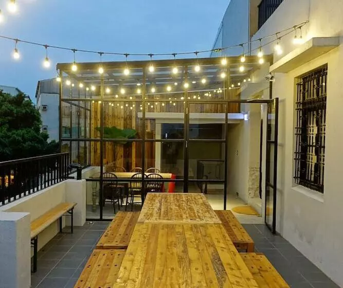 هتل Cao Ji Book Inn Hostel