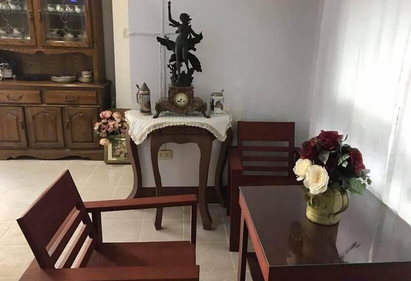 فندق Chanathinat Place