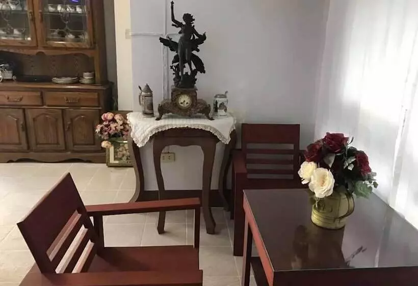 هتل Chanathinat Place