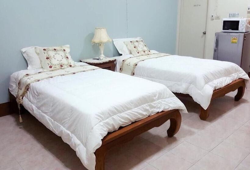 فندق Chanathinat Place