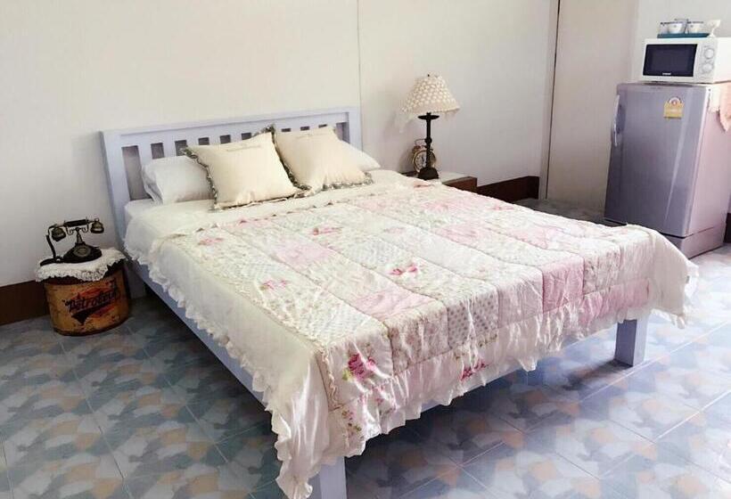 فندق Chanathinat Place