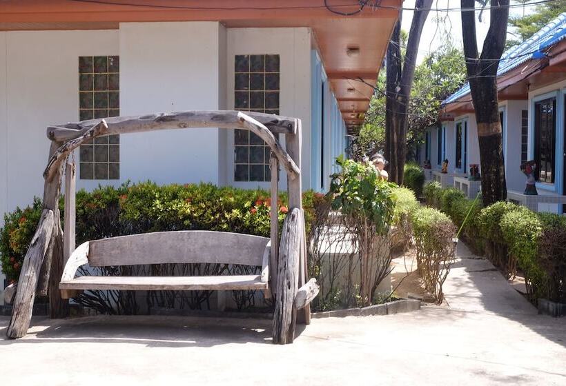 호텔 Chayta Resort