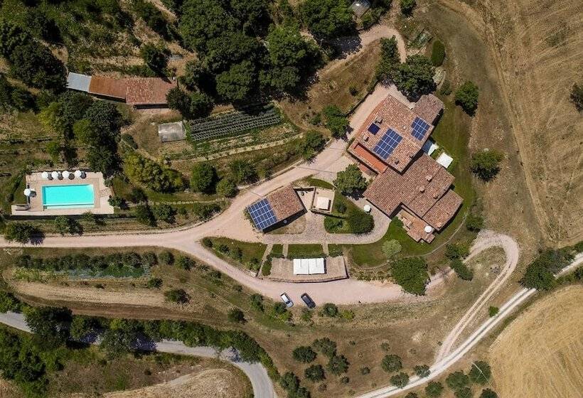 בית מלון כפרי Fonte Chiara