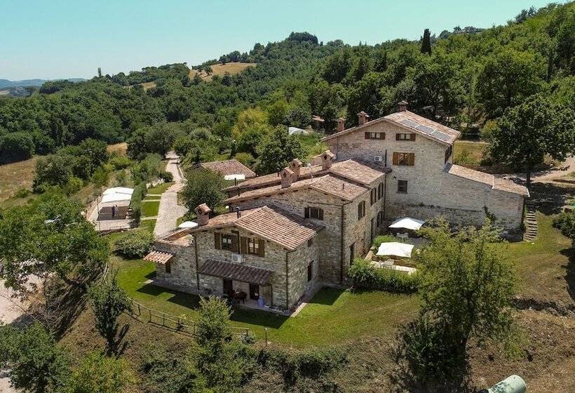 בית מלון כפרי Fonte Chiara