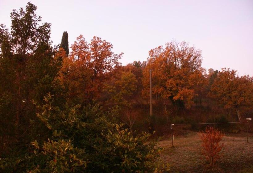 בית מלון כפרי Fonte Chiara