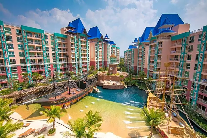 هتل Grande Caribbean Condo