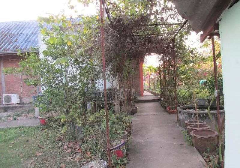 هتل Mountain View Guest House