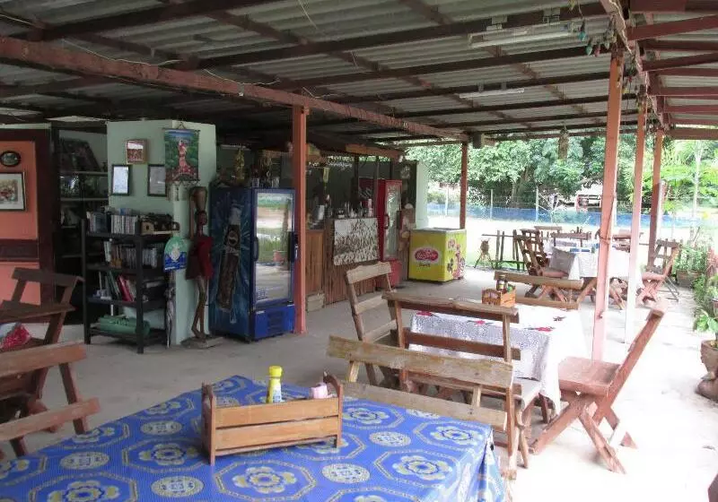 هتل Mountain View Guest House