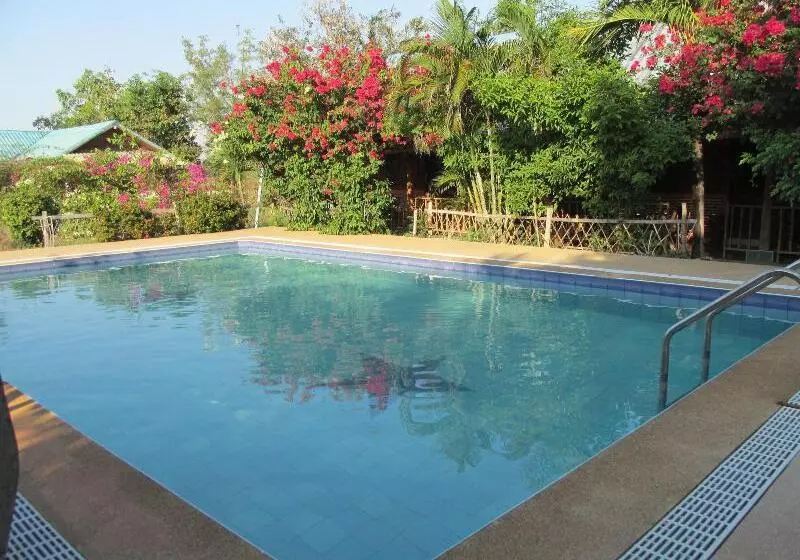 هتل Mountain View Guest House