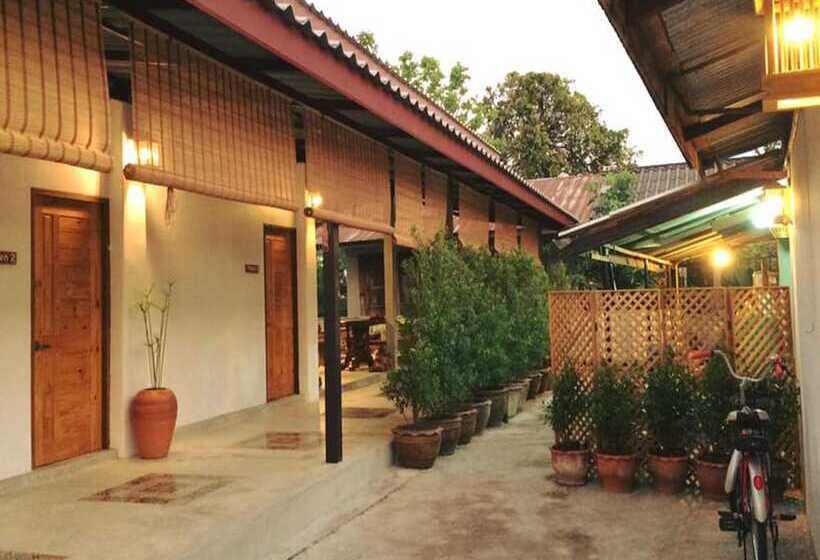 בית מלון כפרי Oldtown Boutique House Sukhothai