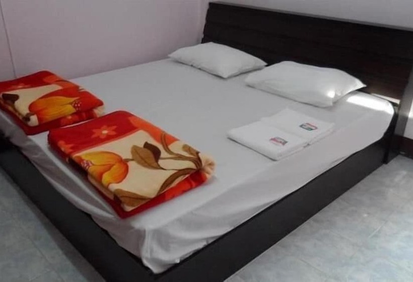 酒店 Puangchompoo Place