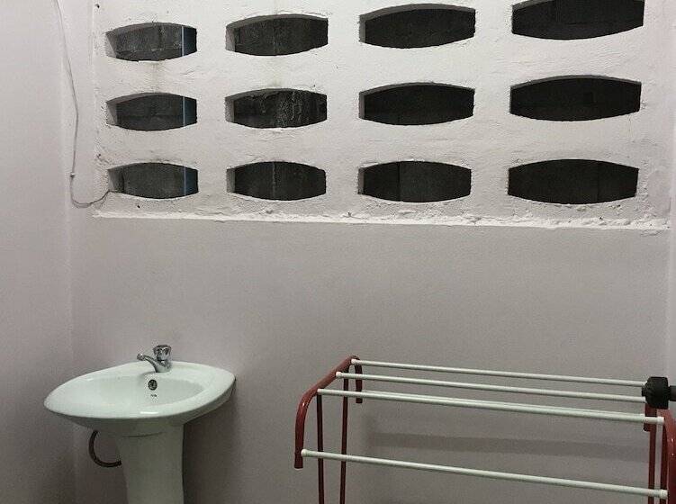 酒店 Puangchompoo Place