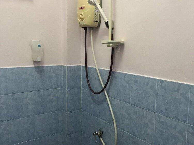 酒店 Puangchompoo Place