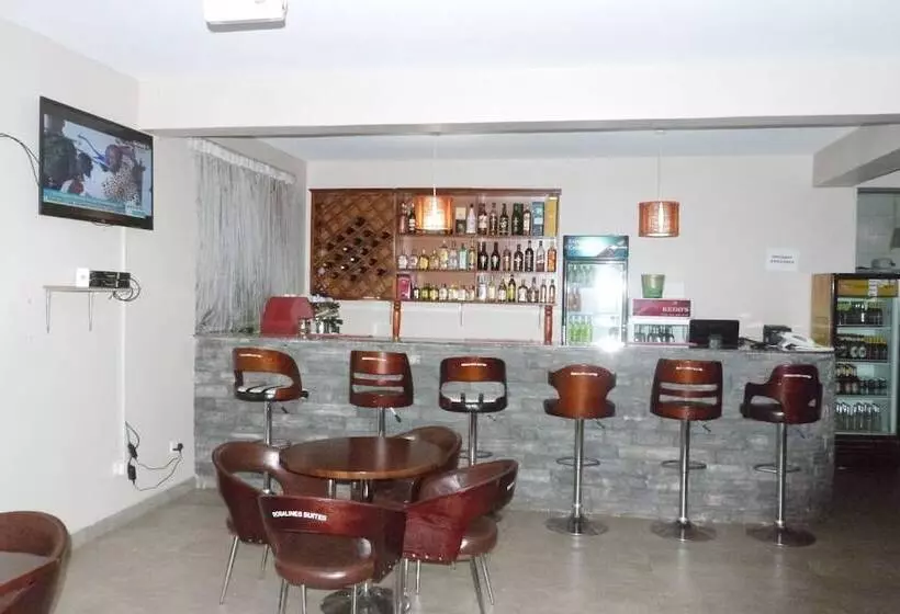 هتل Rosaline Suites