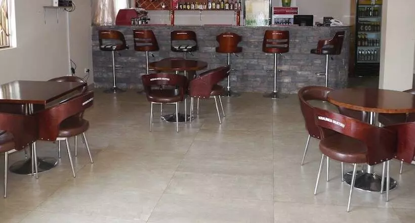 هتل Rosaline Suites