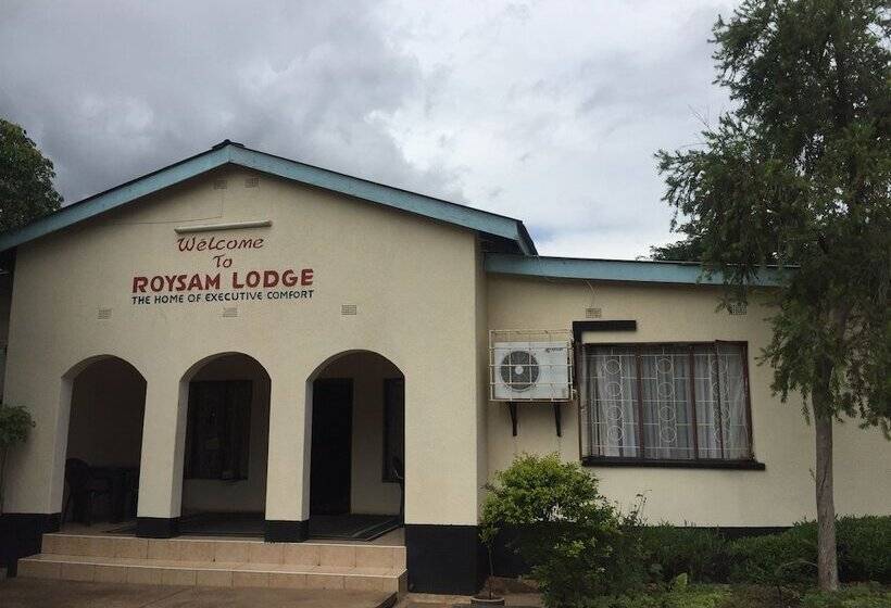 هتل Roysam Lodge