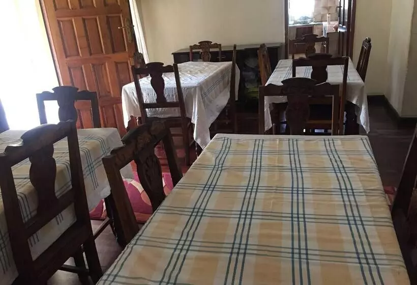هتل Roysam Lodge