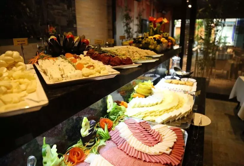 ホテル Tryp By Wyndham Istanbul Sancaktepe