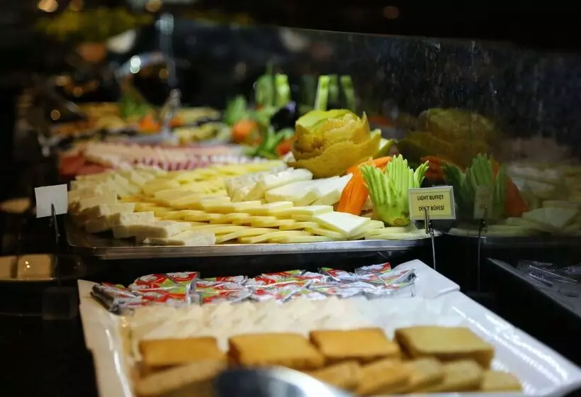 ホテル Tryp By Wyndham Istanbul Sancaktepe