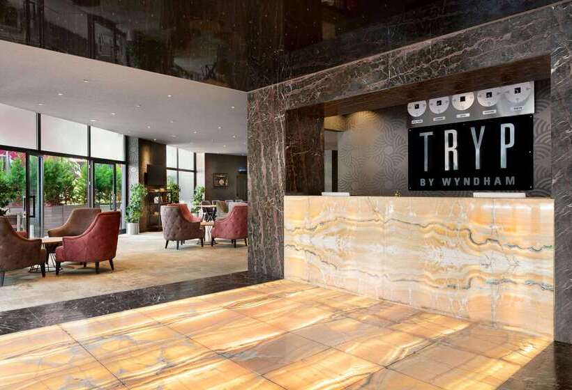 فندق Tryp By Wyndham Istanbul Sancaktepe