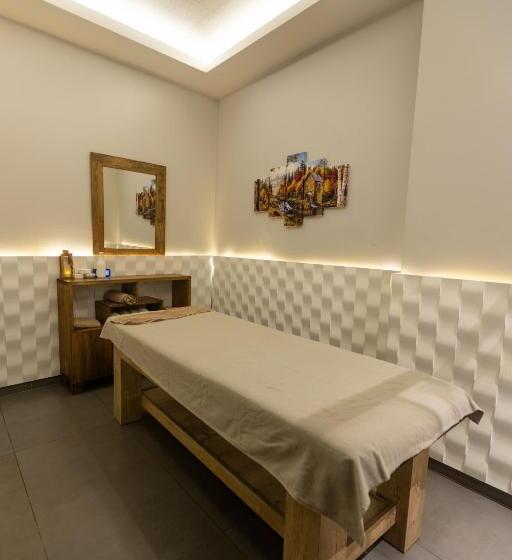 فندق Tryp By Wyndham Istanbul Sancaktepe